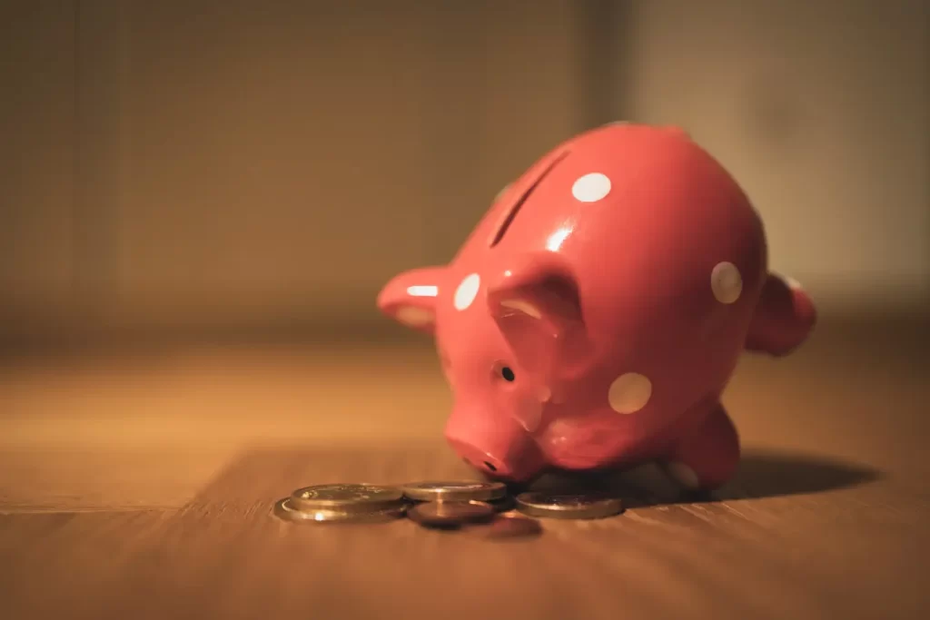 pink-piggy-bank-coins