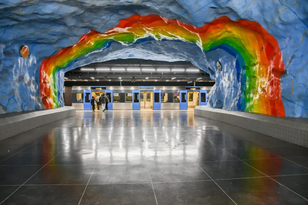 rainbow-on-a-bus-stop-in-stockholm